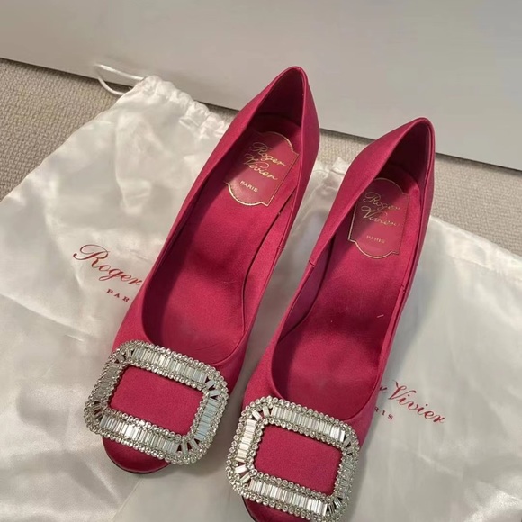 almost brand new size7.5 - Picture 1 of 4